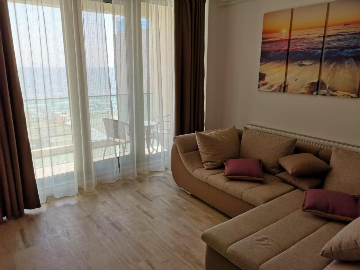 Velvet Residence Navodari Luaran gambar